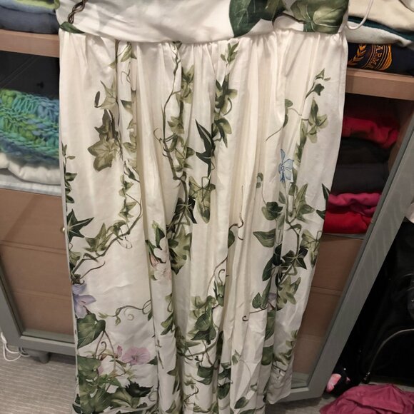 Alice and Olivia HAVEN FLARED MIDI DRESS - Picture 4 of 6